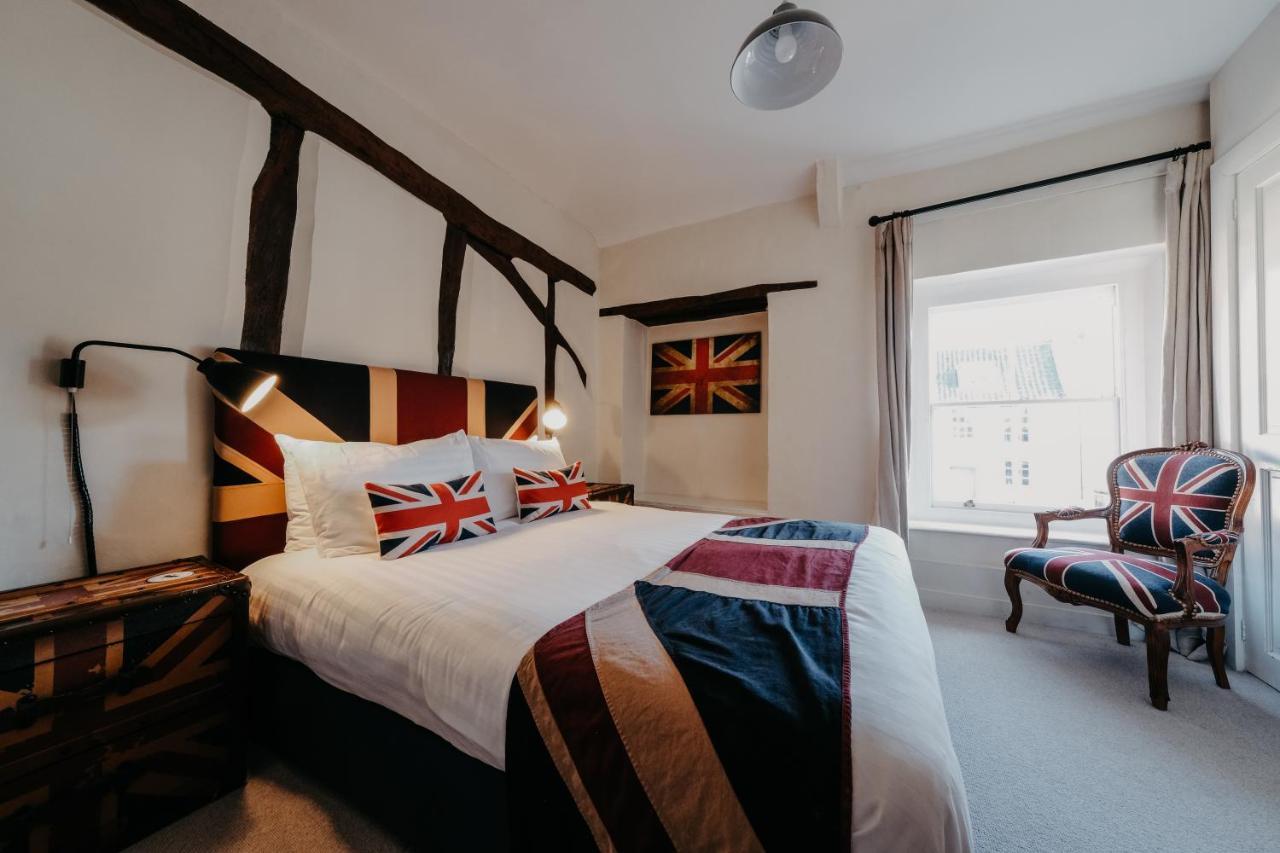 The Black Lion Hotel 리틀 월싱엄 외부 사진